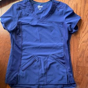 Women’s navy scrub top